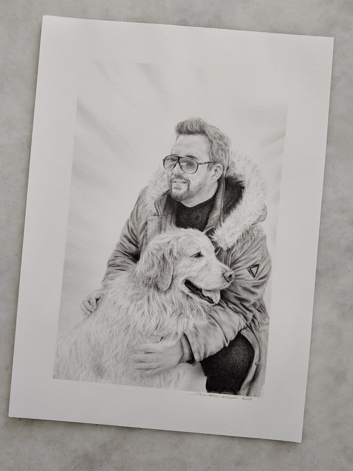 moço com seu cachorro